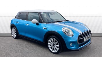 MINI Hatchback 1.5 Cooper 5dr Auto Petrol Hatchback